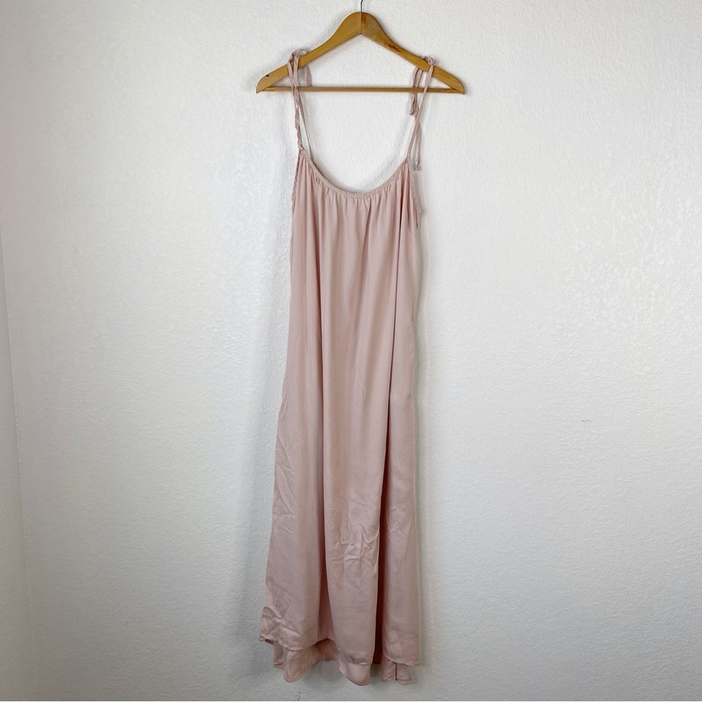 Amour Vert Light Pink Maxi Dress